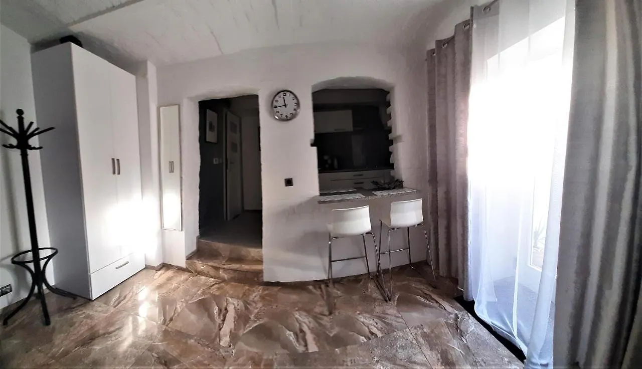 Studio Four - Prywatne Wejscie I Taras W Centrum Sopotu 아파트